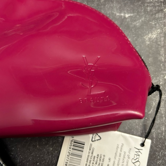 Yves Saint Laurent Bold Pink Make Up Case and make up - Picture 3 of 7